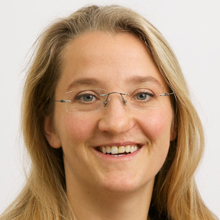 Dr. Miriam Langer