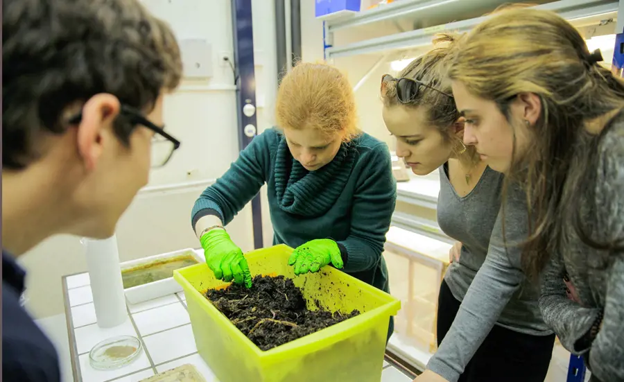 Centre Ecotox participe aux Journées des gymnasiens